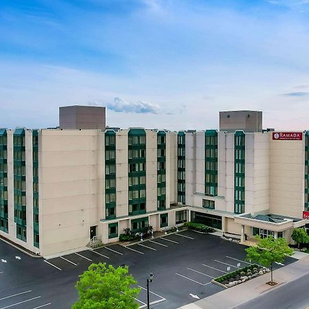 Ramada By Wyndham Niagara Falls Near The Falls Zewnętrze zdjęcie