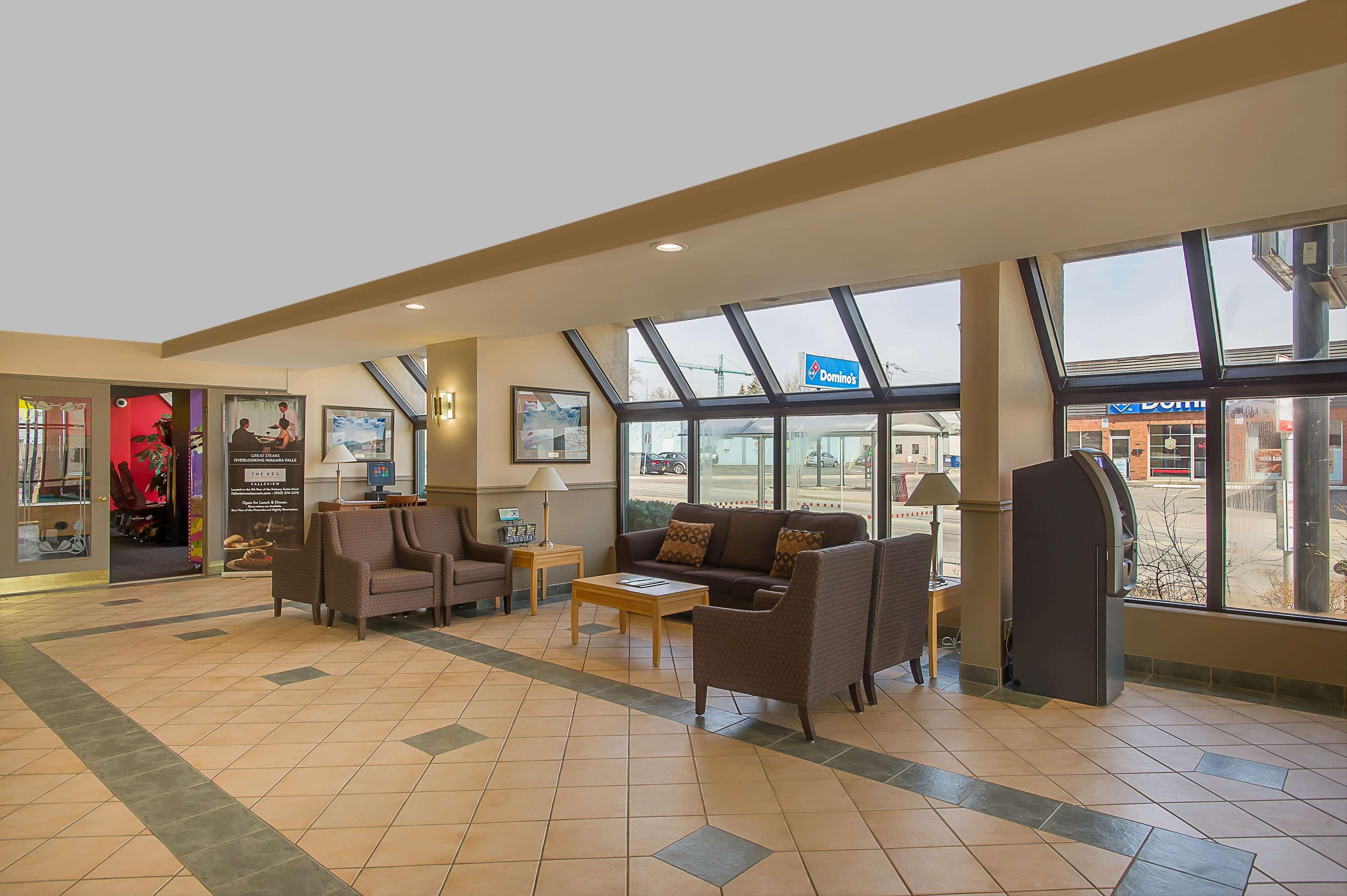 Ramada By Wyndham Niagara Falls Near The Falls Zewnętrze zdjęcie