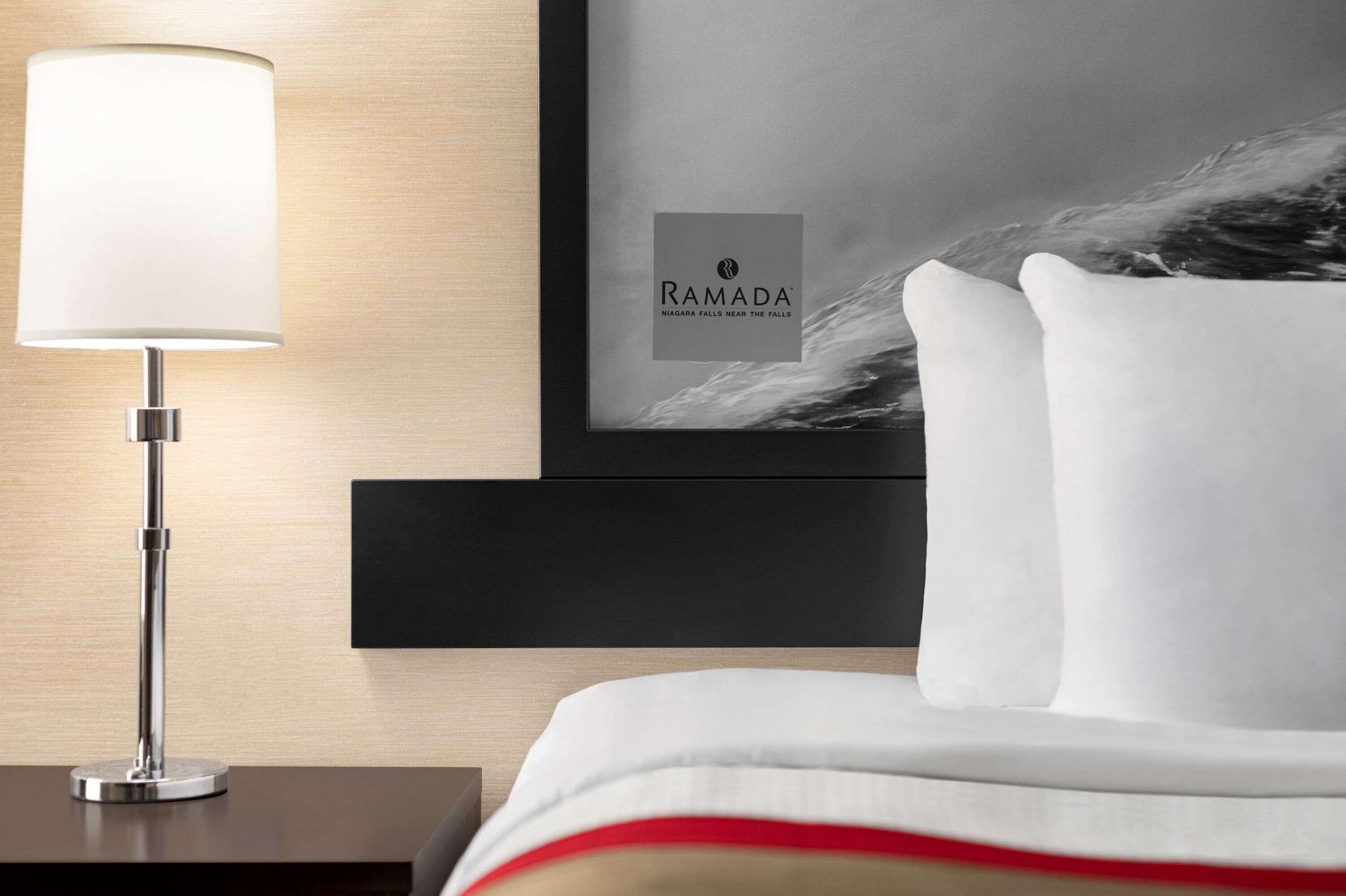 Ramada By Wyndham Niagara Falls Near The Falls Zewnętrze zdjęcie